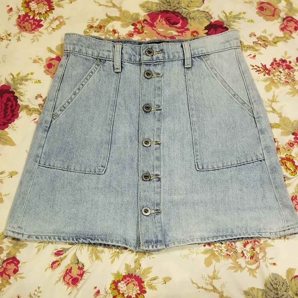 Lucky Brand denim jean mini skirt size 2